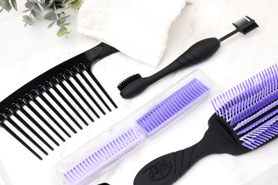 All the tools you need to make wash day a breeze!   You Get:  • Wide Tooth Detangling Comb  • 4-in-1 Edge Control Styling Tool  • Customizable Detangling Brush w/extra bristles 